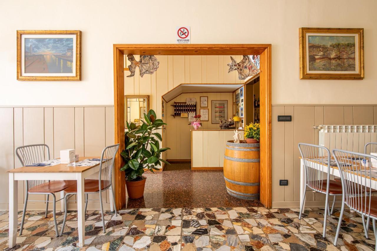 Hotel Paolina Viareggio Exterior photo